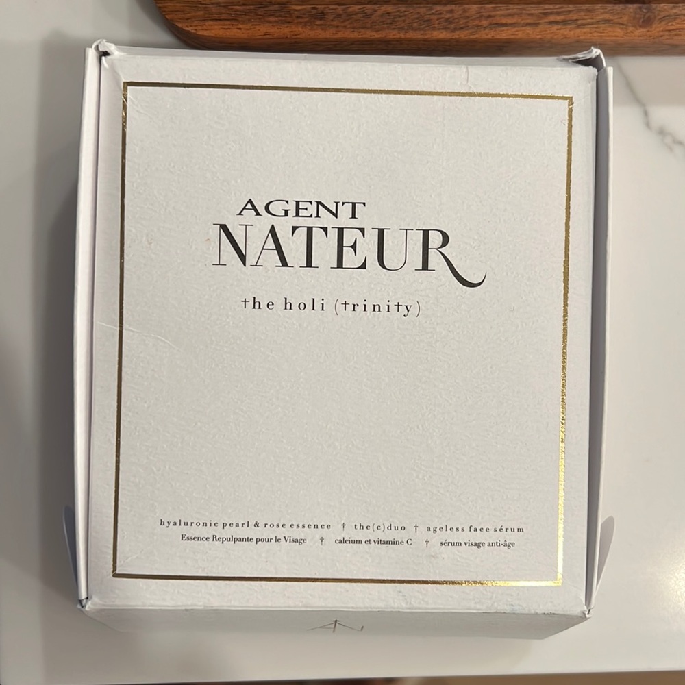 Agent Nateur
Holi Trinity Travel-Size 3-Piece Set. Unopened. Slight box damage